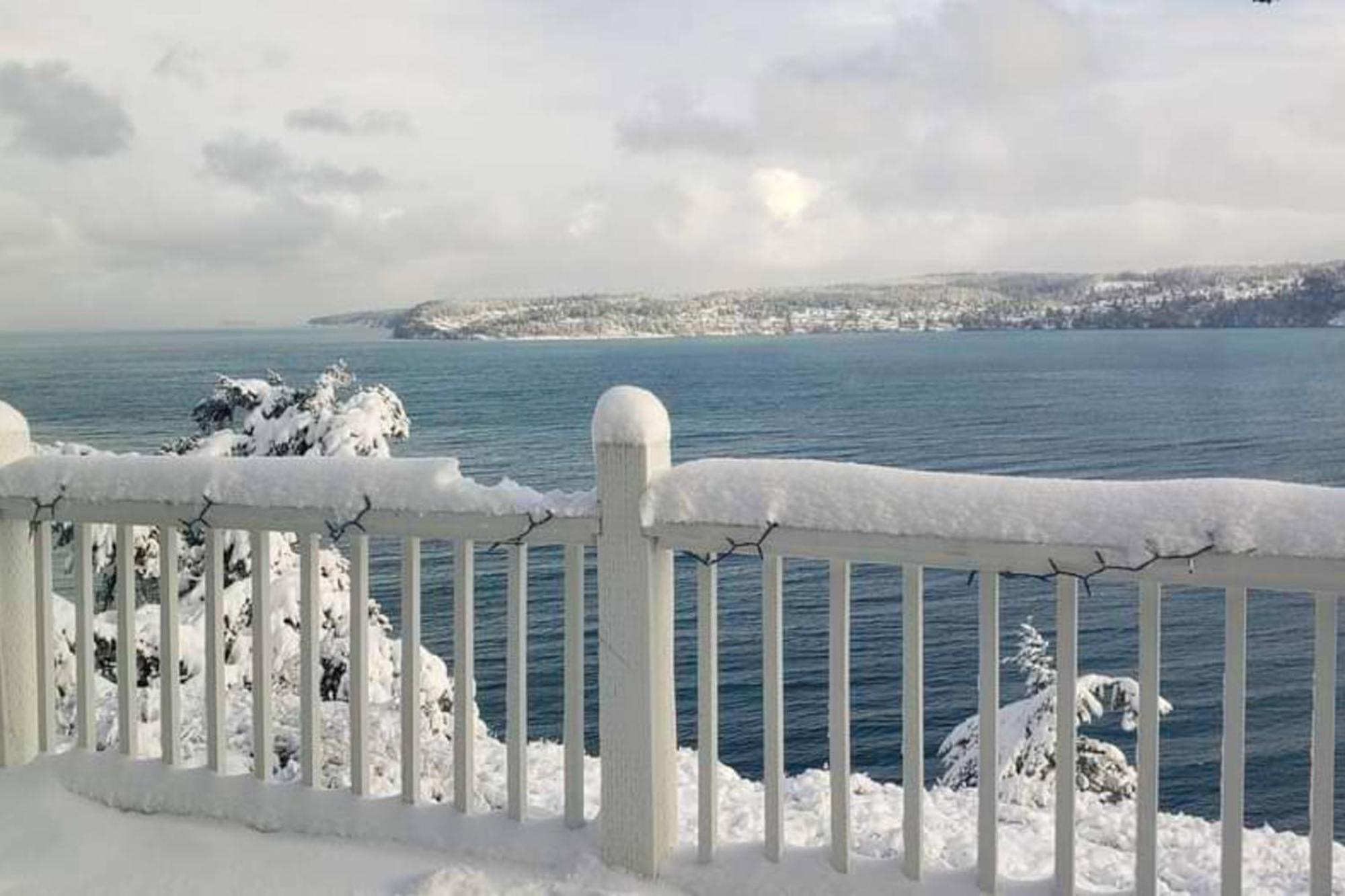 Eagles' Oceanview Villa ซีควิม ภายนอก รูปภาพ